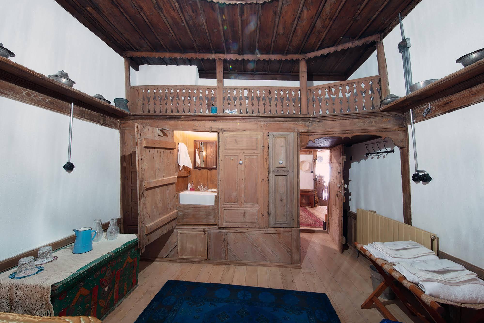 Yeniceri Ahmet Aga Konagi Antalya Exterior foto