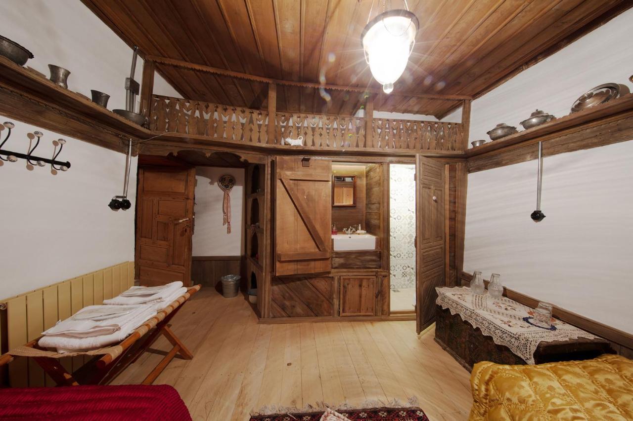 Yeniceri Ahmet Aga Konagi Antalya Exterior foto